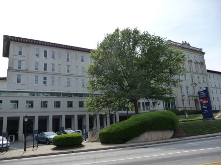 Emory_University_Hospital - Photo by Daniel Mayer