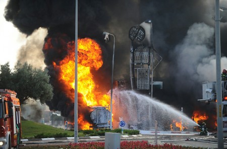 Fire in Ashdod caused by a Gaza rocket - Photo by IDF