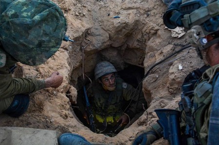 IDF_Paratroopers_Operate_Within_Gaza During War - Photo by IDF