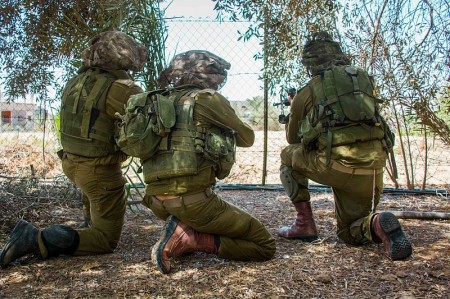 Idf-paratroopers-operate-in-gaza-operation-protective-edge - Photo by IDF