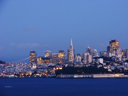 San Francisco Skyline - Photo by Hector Sanchez