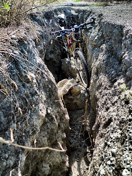 Earthquake Damage - Cracks In The Earth - Photo by Martin Luff