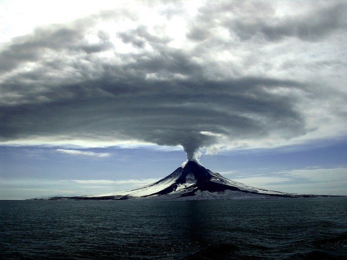 volcano-erupting-2-public-domain